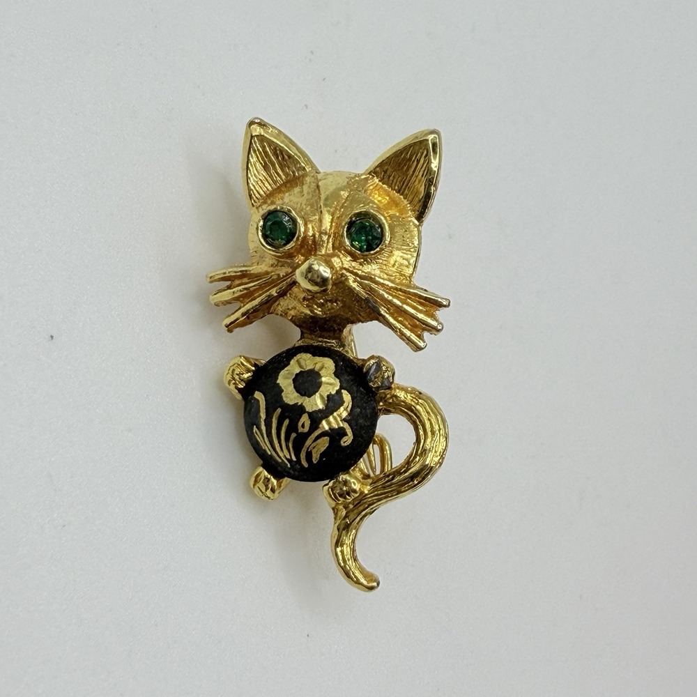 Vintage DAG Cat Damascene Toledo Jelly Belly Brooch Pin Faux Green Eyes 1.25"